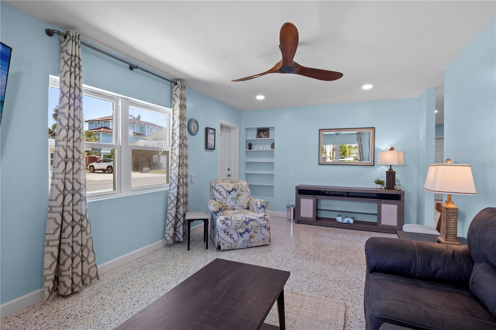 204 29TH ST, HOLMES BEACH, FL, 34217