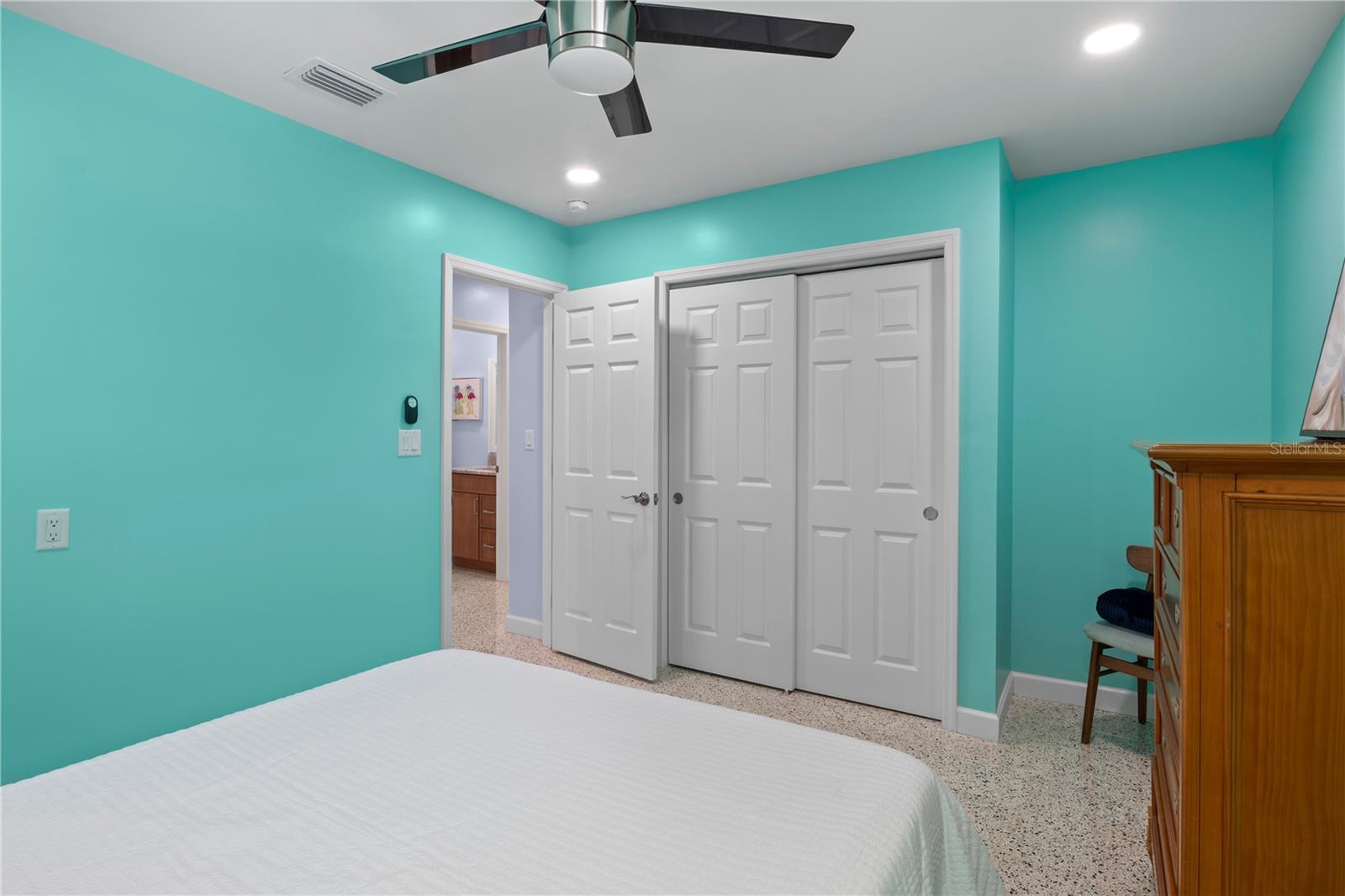 204 29TH ST, HOLMES BEACH, FL, 34217