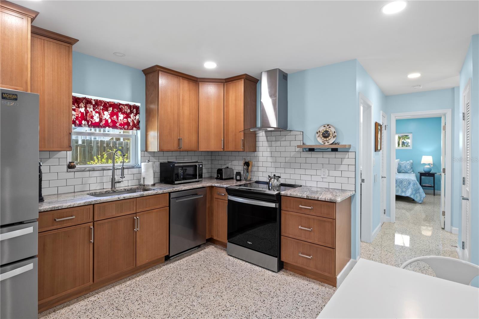 204 29TH ST, HOLMES BEACH, FL, 34217