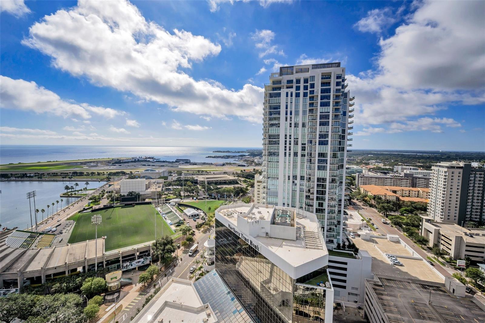 175 1ST ST S #2604, ST PETERSBURG, FL, 33701