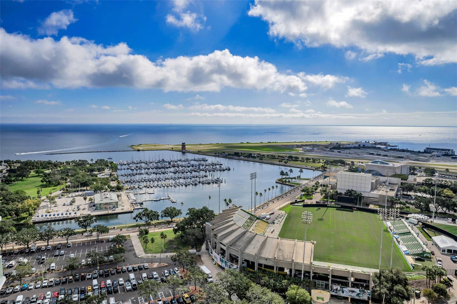 175 1ST ST S #2604, ST PETERSBURG, FL, 33701