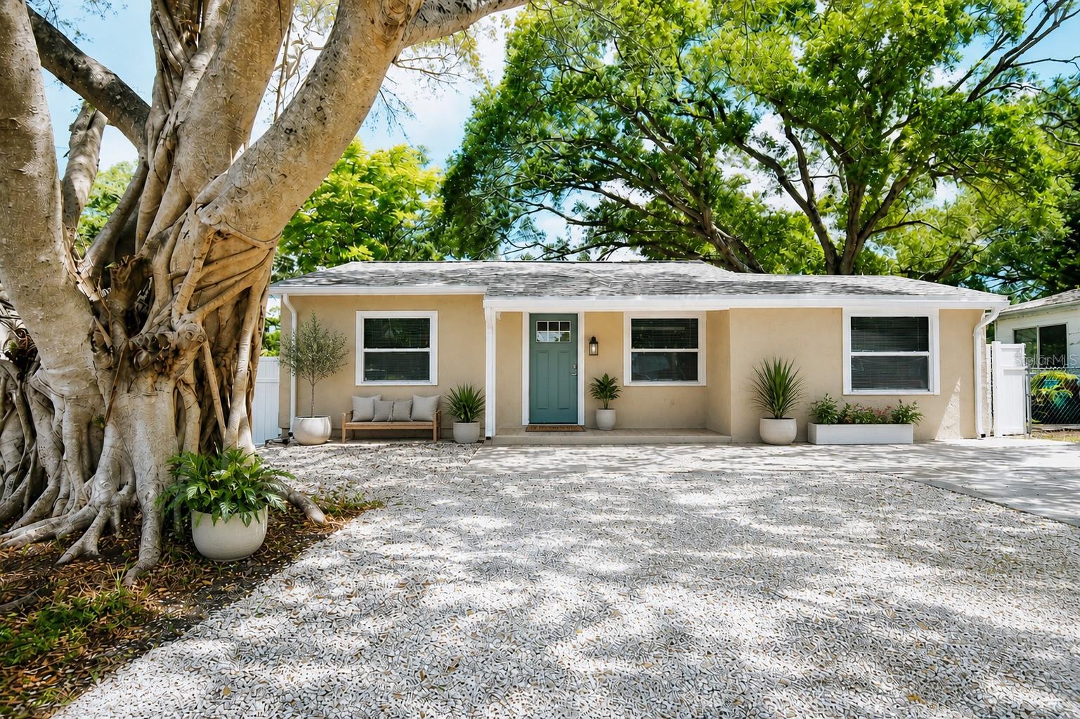 1000 8TH AVE SW, LARGO, FL, 33770