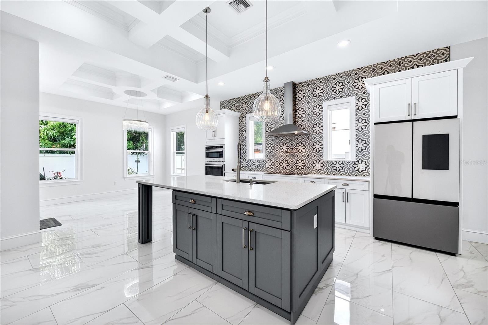 3013 W NORTH B ST, TAMPA, FL, 33609