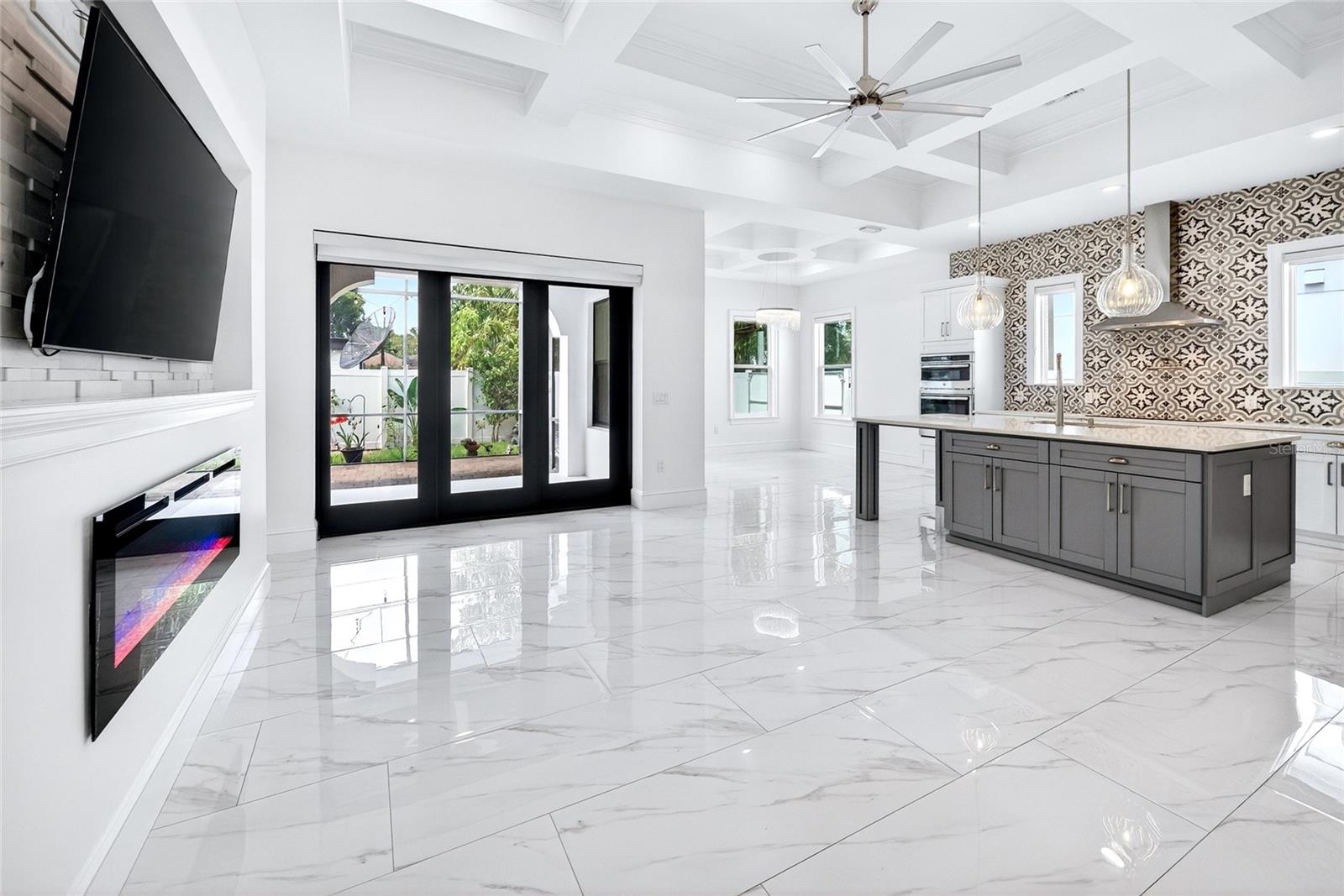 3013 W NORTH B ST, TAMPA, FL, 33609