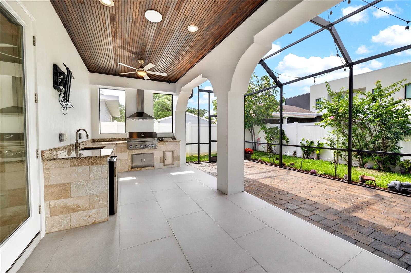 3013 W NORTH B ST, TAMPA, FL, 33609