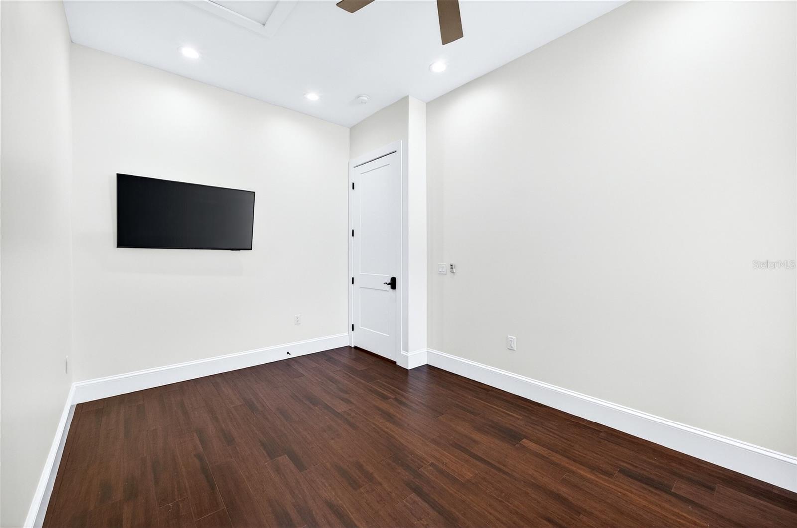 3013 W NORTH B ST, TAMPA, FL, 33609