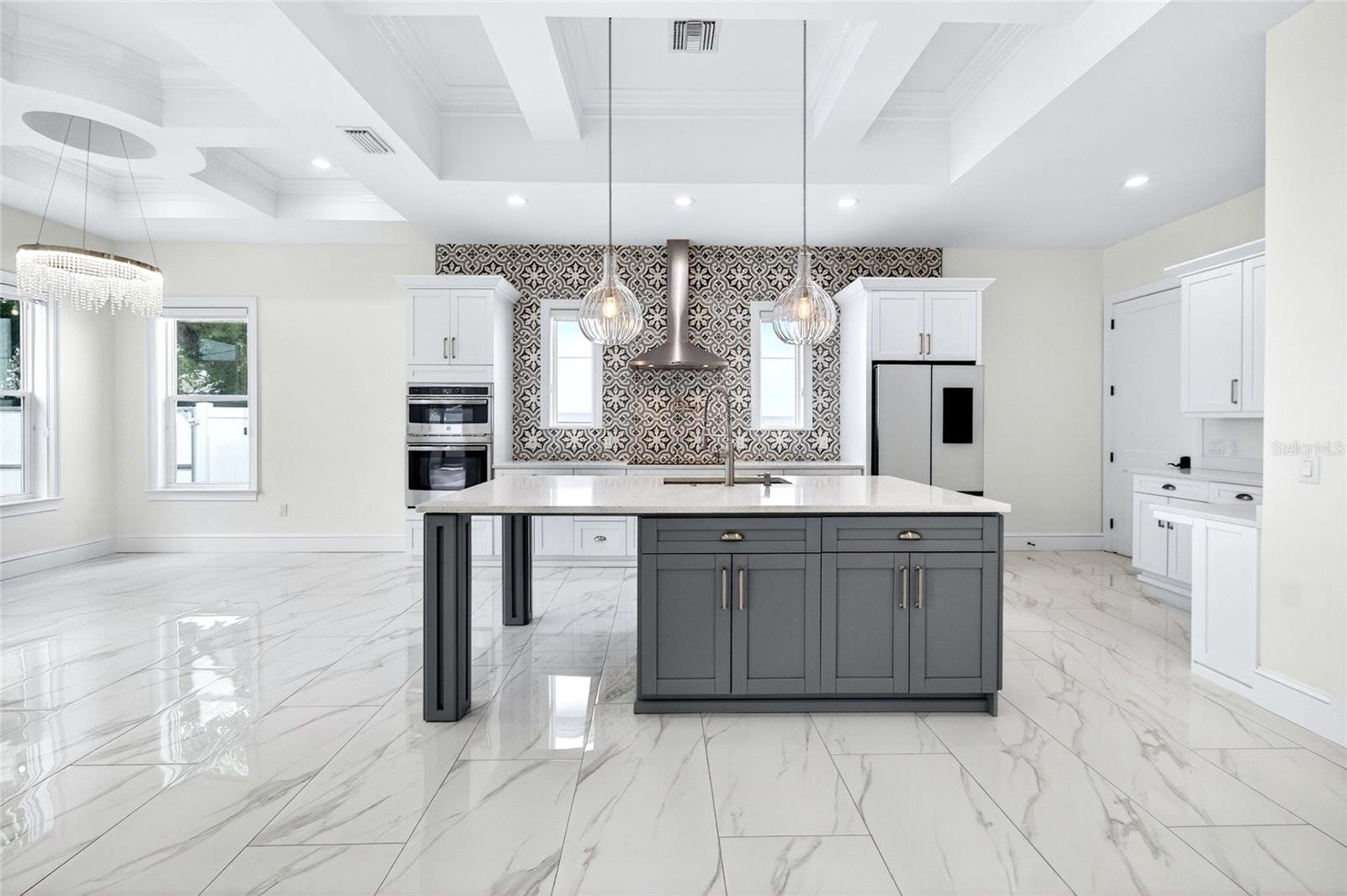 3013 W NORTH B ST, TAMPA, FL, 33609