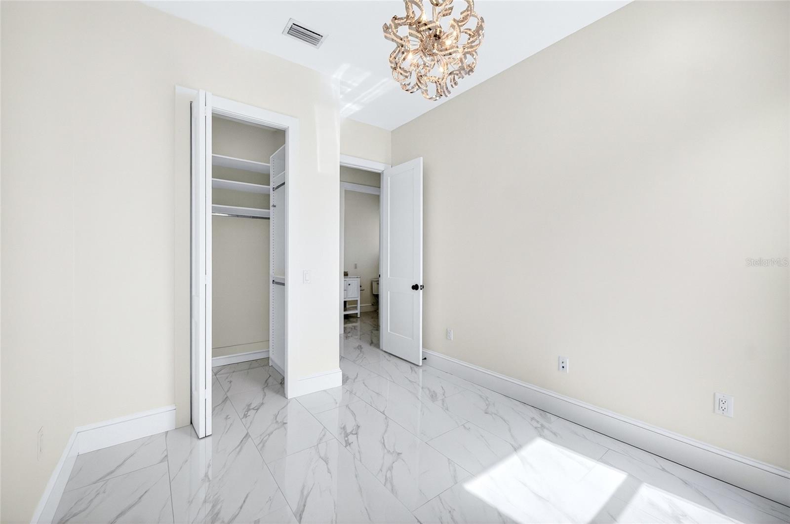 3013 W NORTH B ST, TAMPA, FL, 33609