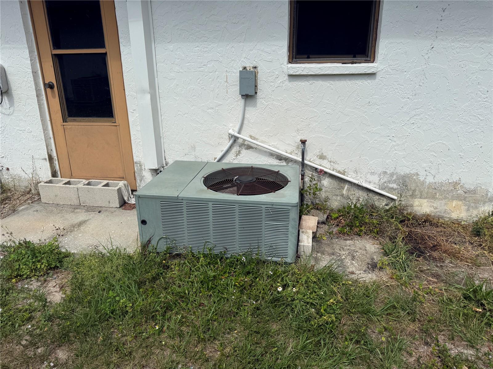 642 VERONA ST, PORT CHARLOTTE, FL, 33948