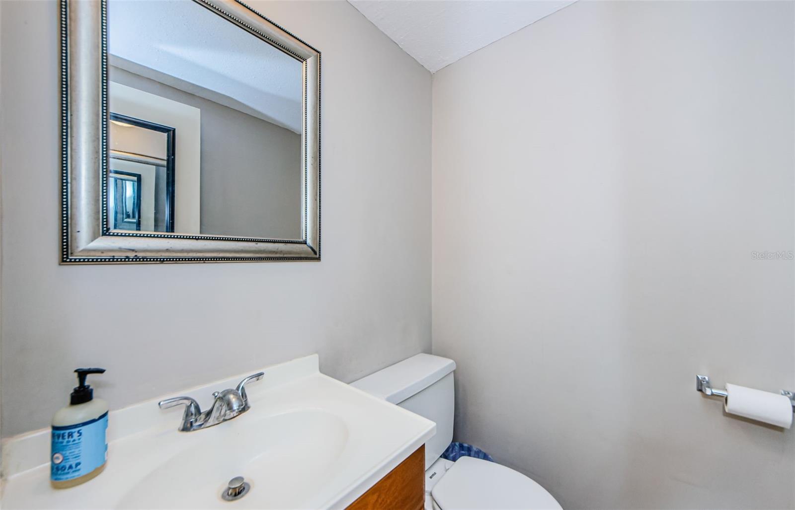 433 S PAULA DR #17, DUNEDIN, FL, 34698