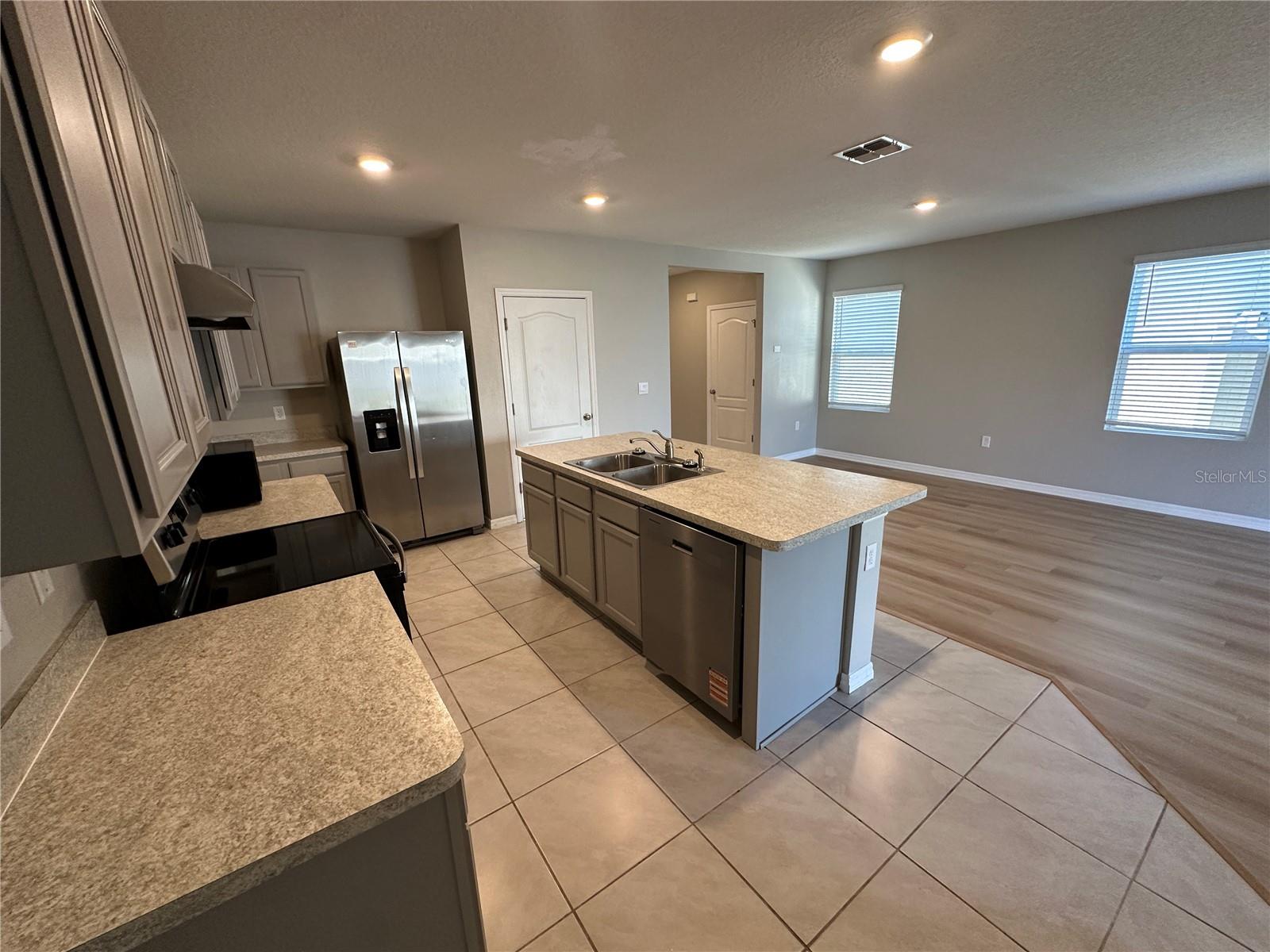 1448 BERRY LN, DAVENPORT, FL, 33837