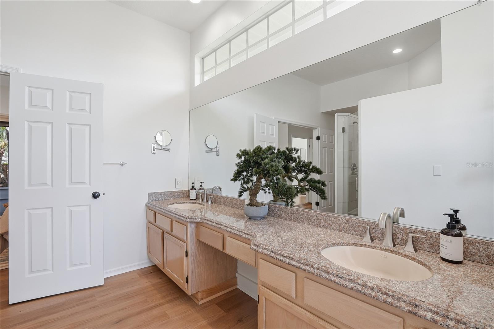812 LIVE OAK TER NE, ST PETERSBURG, FL, 33703