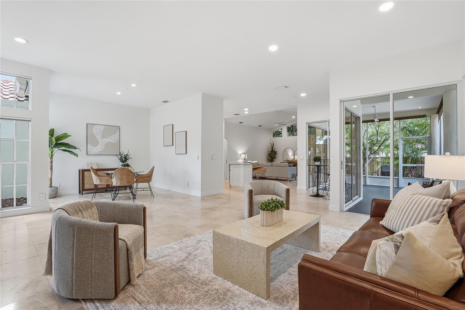 812 LIVE OAK TER NE, ST PETERSBURG, FL, 33703