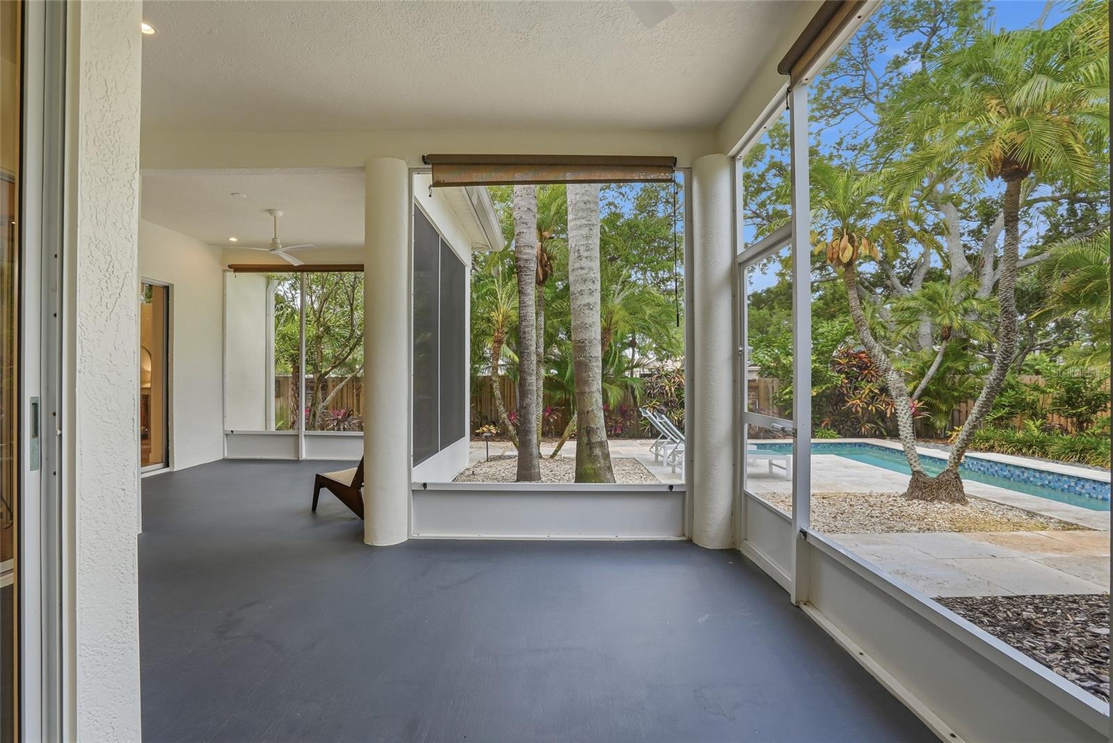 812 LIVE OAK TER NE, ST PETERSBURG, FL, 33703