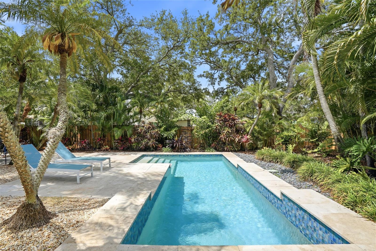 812 LIVE OAK TER NE, ST PETERSBURG, FL, 33703