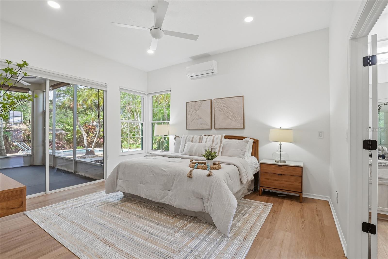 812 LIVE OAK TER NE, ST PETERSBURG, FL, 33703