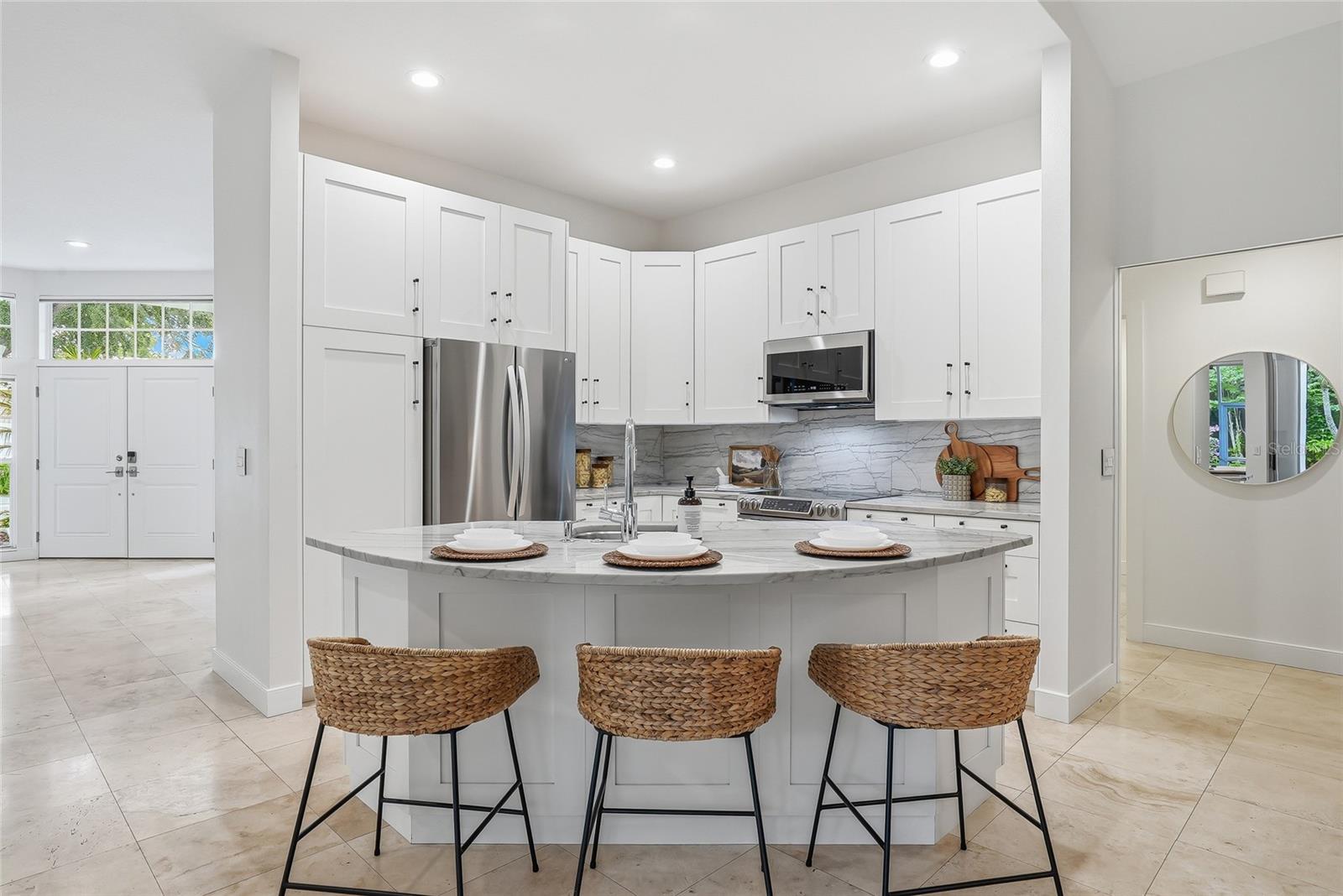 812 LIVE OAK TER NE, ST PETERSBURG, FL, 33703
