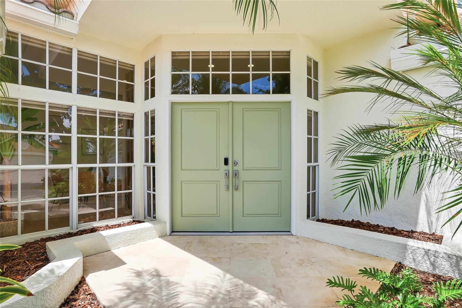 812 LIVE OAK TER NE, ST PETERSBURG, FL, 33703