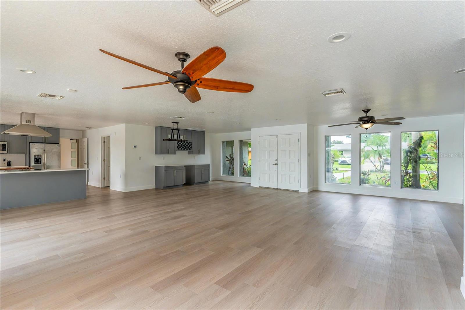 3225 ROSERY RD NE, LARGO, FL, 33771