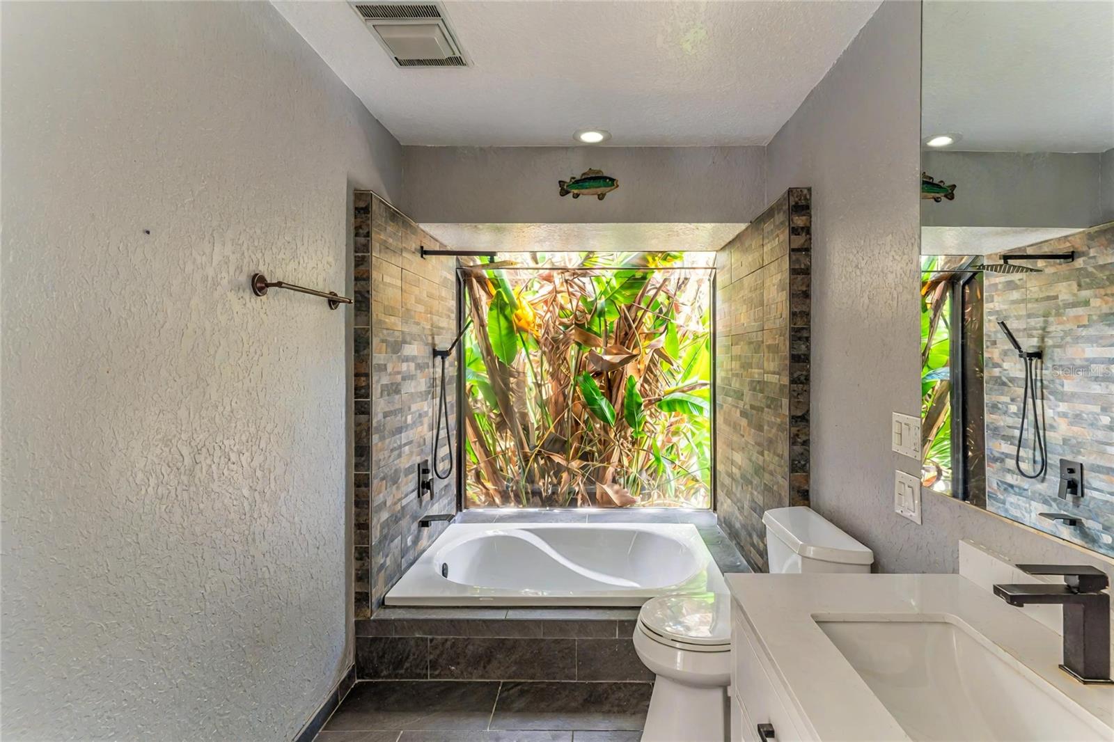 3225 ROSERY RD NE, LARGO, FL, 33771