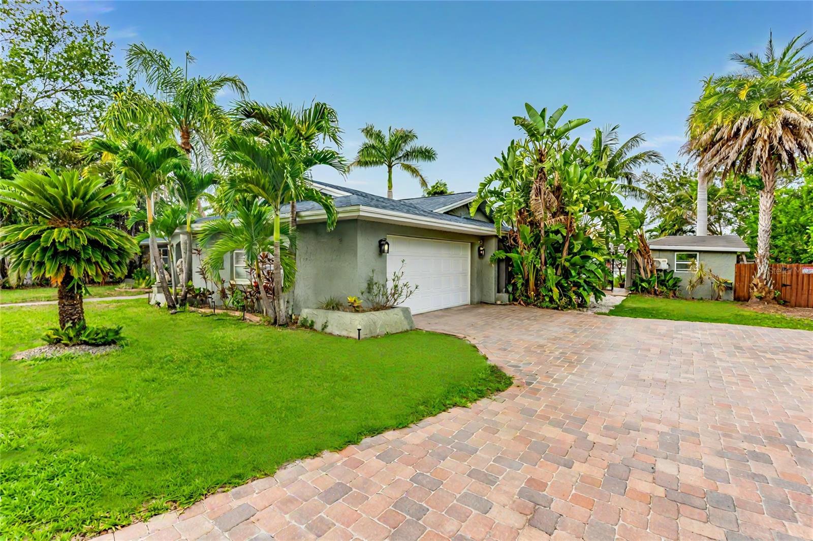 3225 ROSERY RD NE, LARGO, FL, 33771