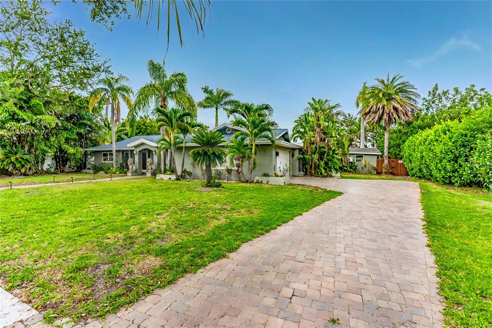 3225 ROSERY RD NE, LARGO, FL, 33771