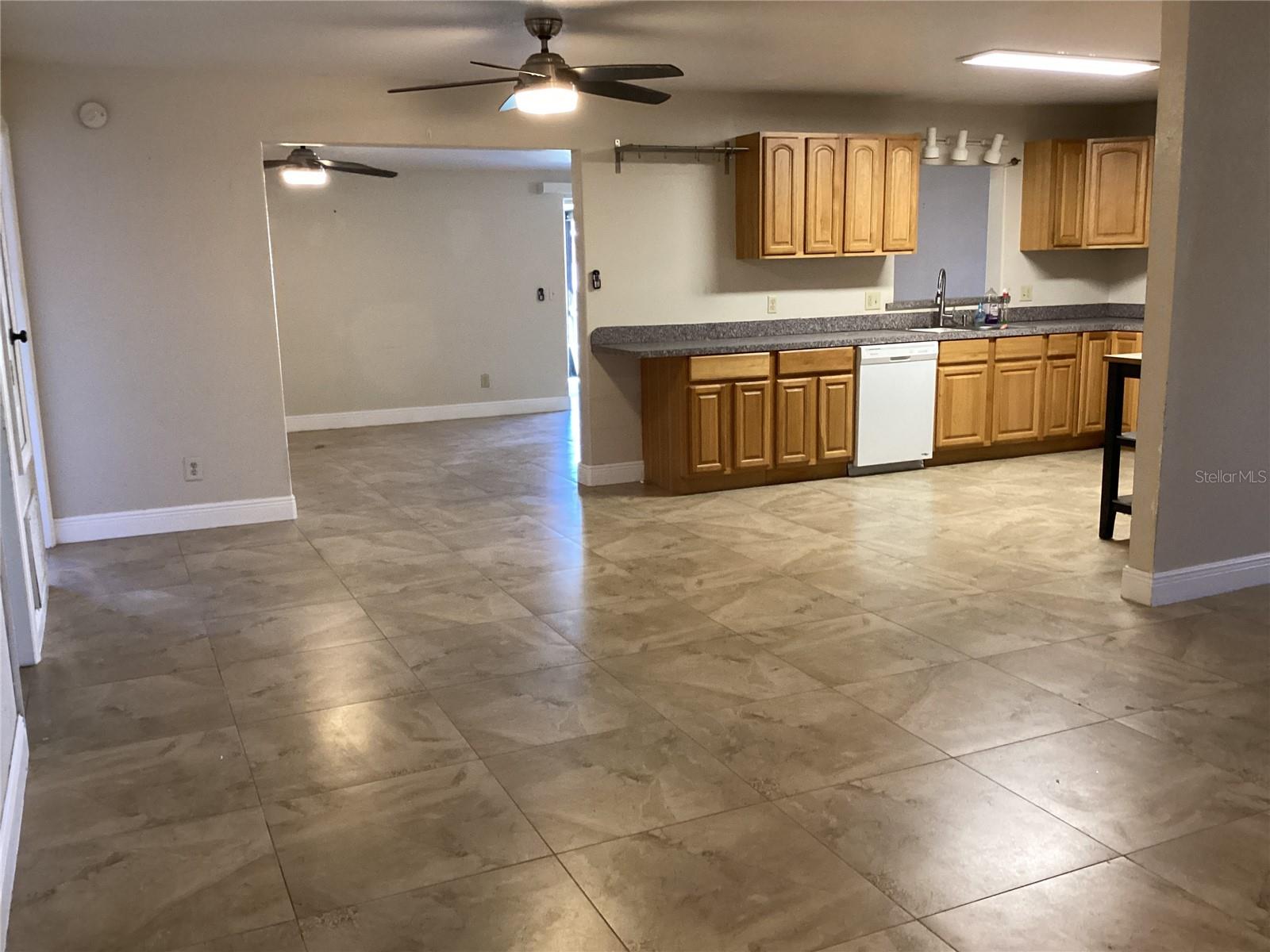 KISSIMMEE, FL, 34741