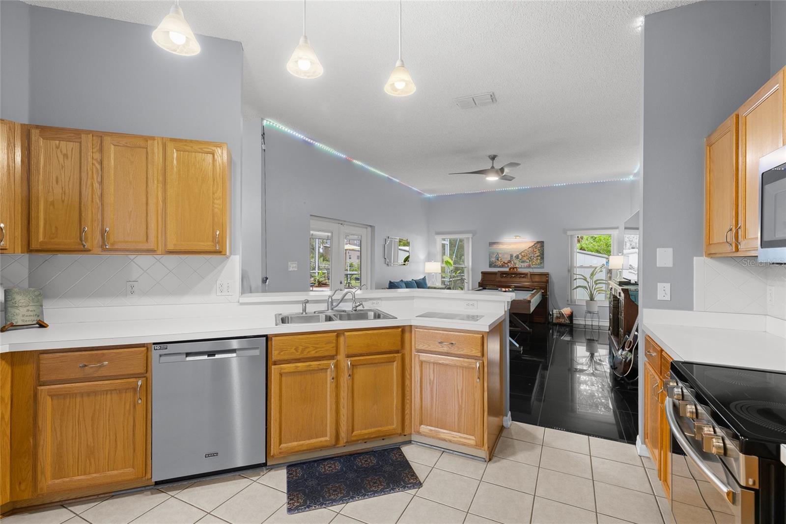 1813 CROSSWELL CT, ORLANDO, FL, 32837