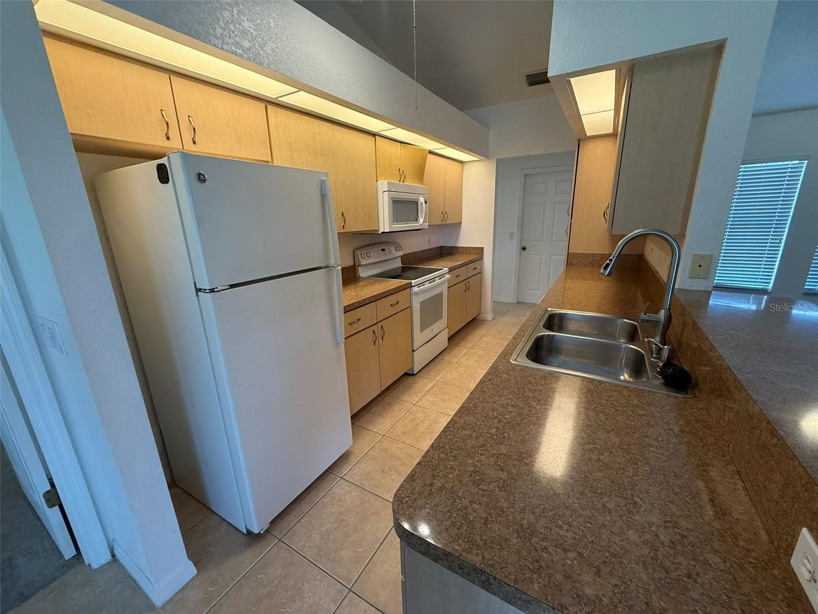 27097 PARATINS DR, PUNTA GORDA, FL, 33983