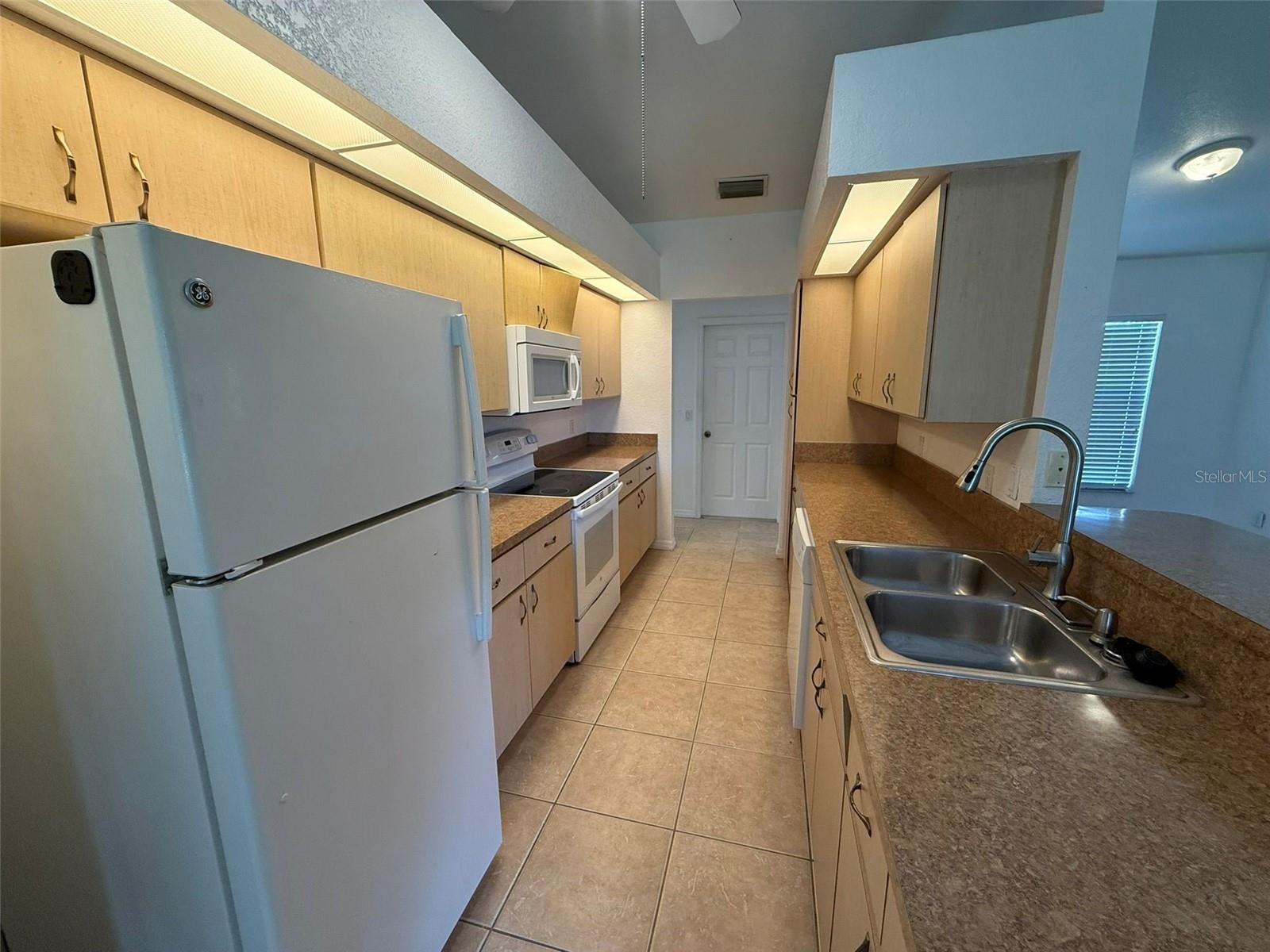 27097 PARATINS DR, PUNTA GORDA, FL, 33983