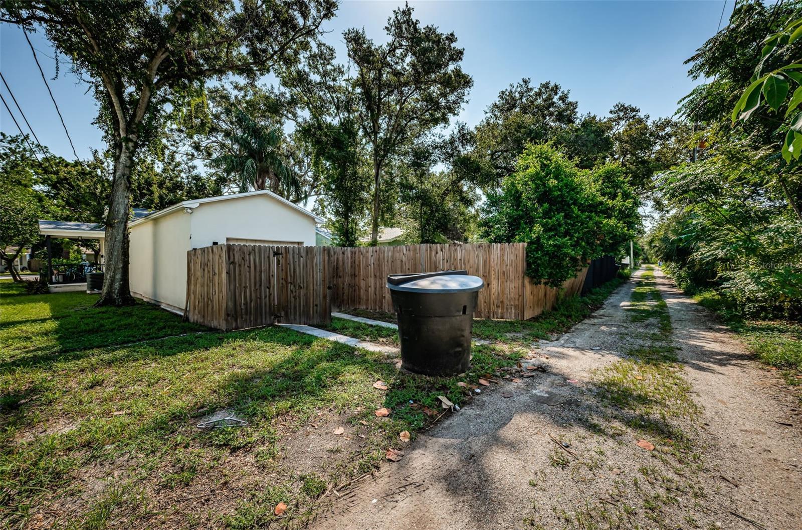 3880 HAINES RD N, ST PETERSBURG, FL, 33703