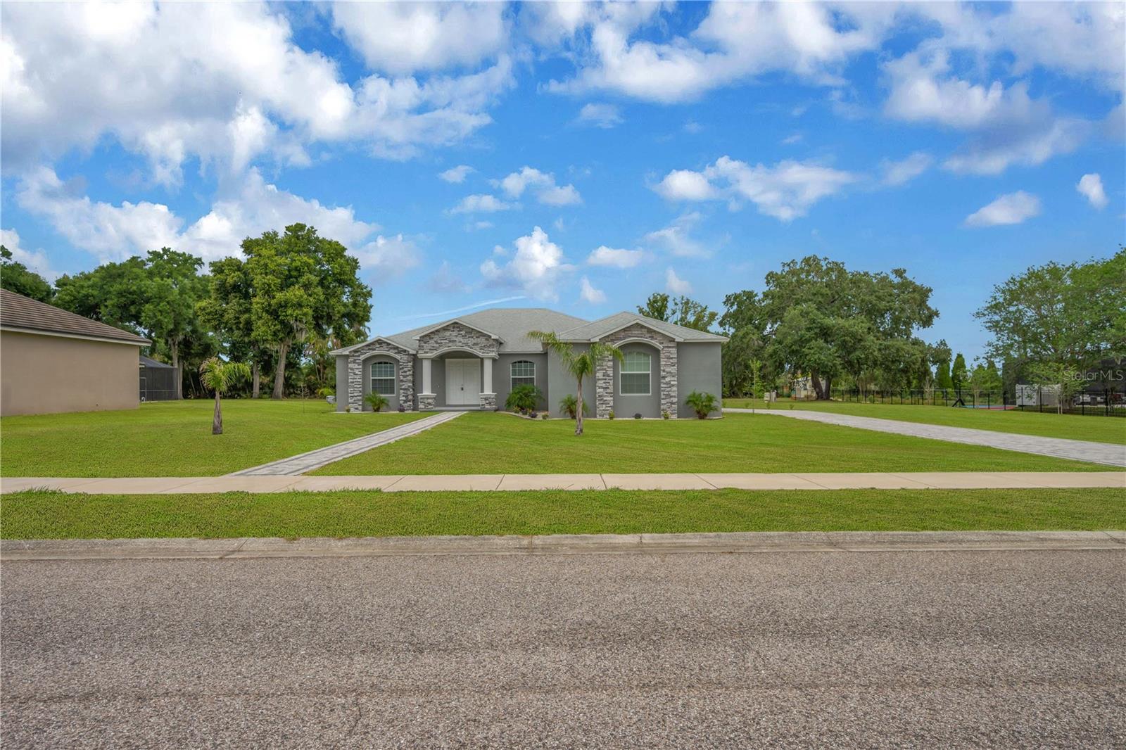 10920 FLINT ESTATES DR, THONOTOSASSA, FL, 33592