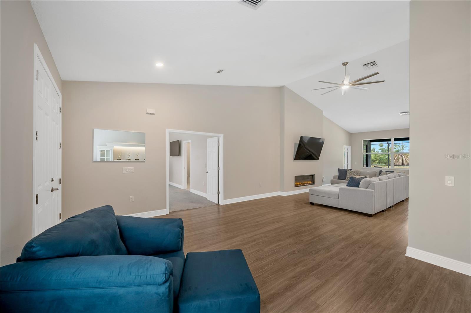 10920 FLINT ESTATES DR, THONOTOSASSA, FL, 33592