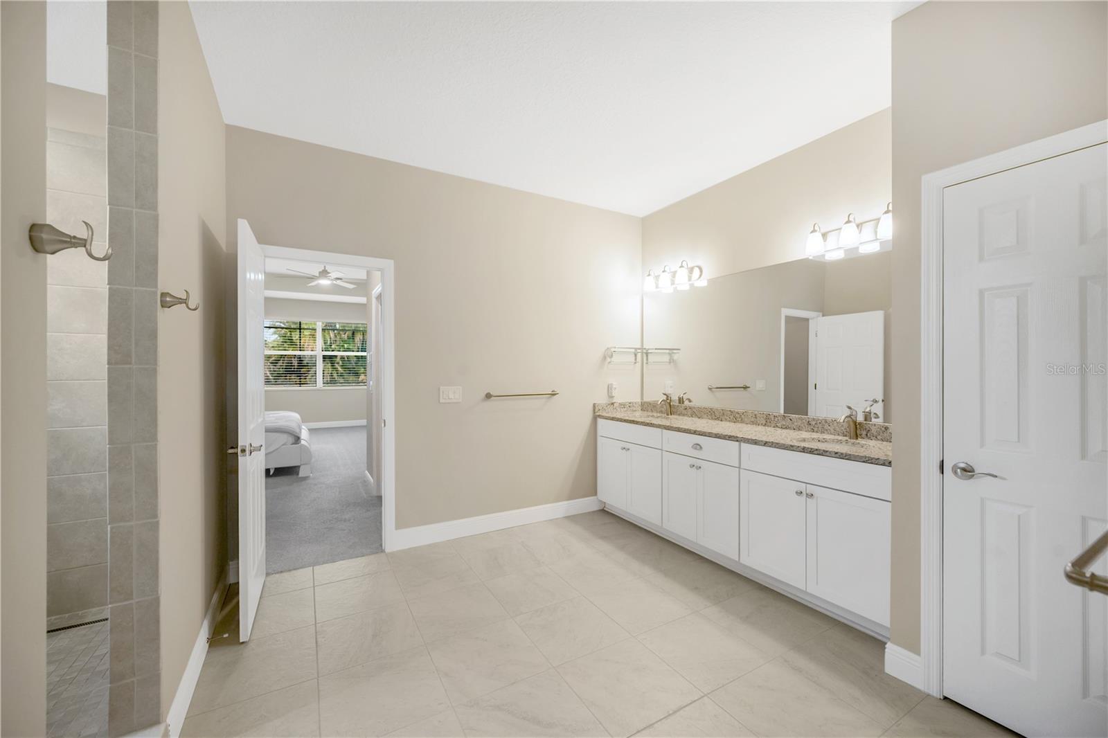 10920 FLINT ESTATES DR, THONOTOSASSA, FL, 33592