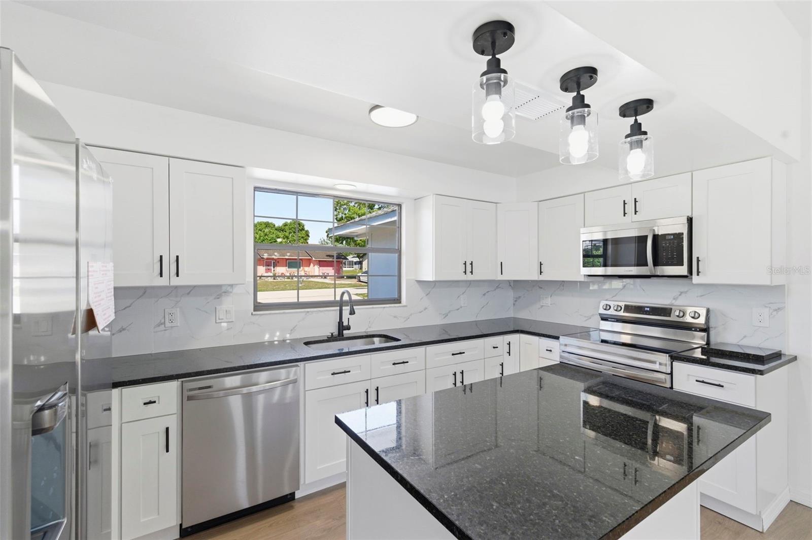 7457 GALLOWAY RD, WEEKI WACHEE, FL, 34613