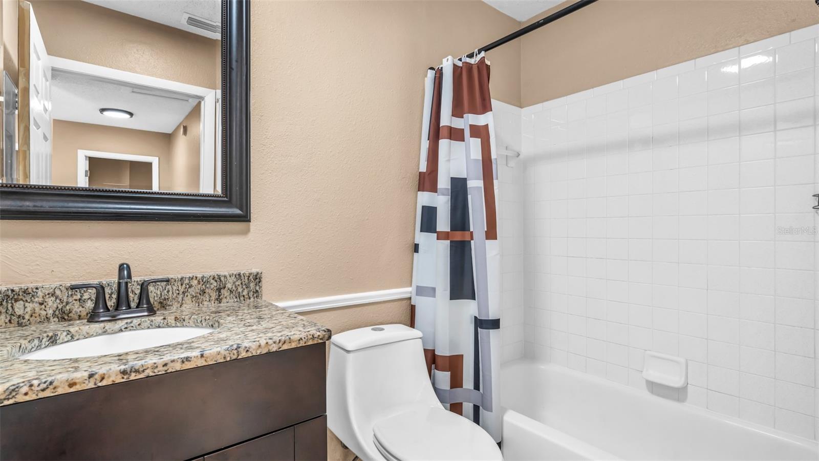 2610 E LAKE AVE, TAMPA, FL, 33610