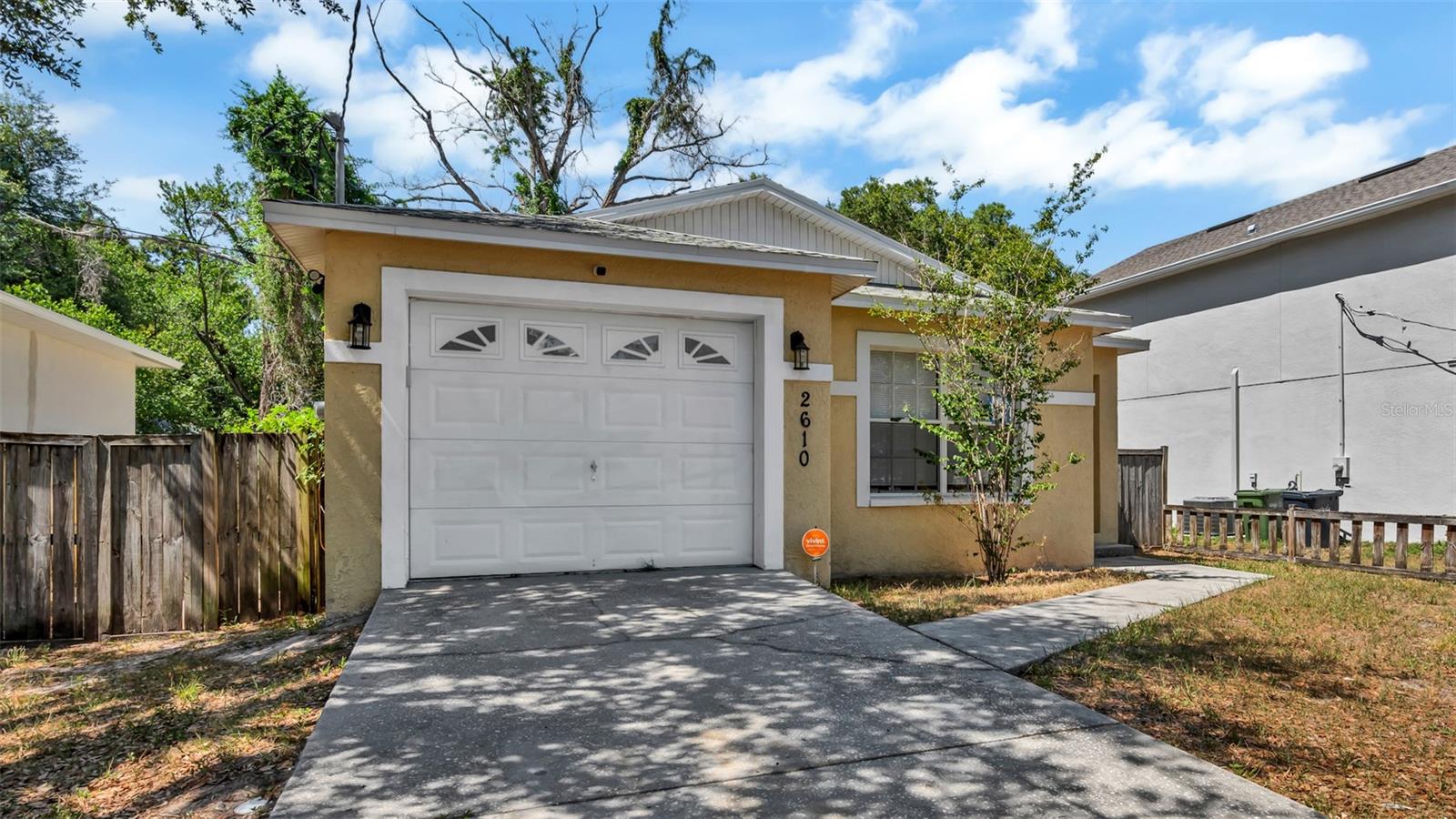 2610 E LAKE AVE, TAMPA, FL, 33610