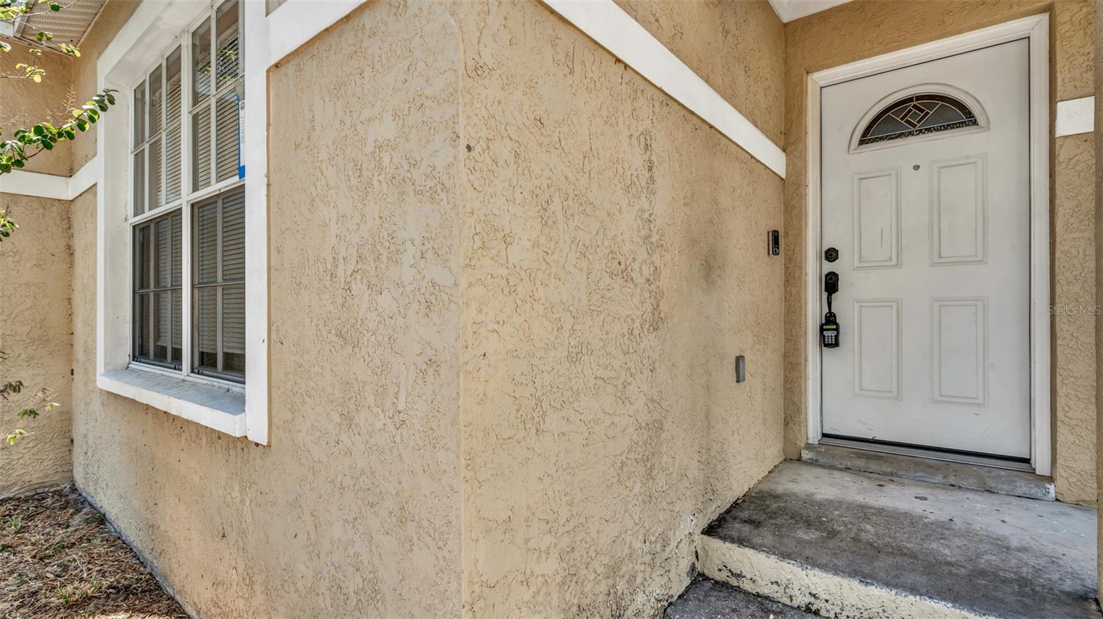 2610 E LAKE AVE, TAMPA, FL, 33610