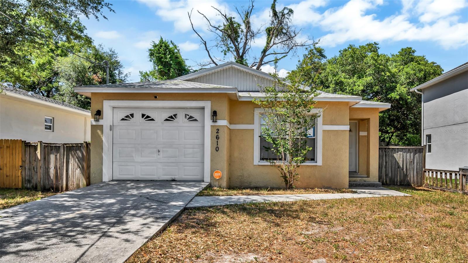 2610 E LAKE AVE, TAMPA, FL, 33610