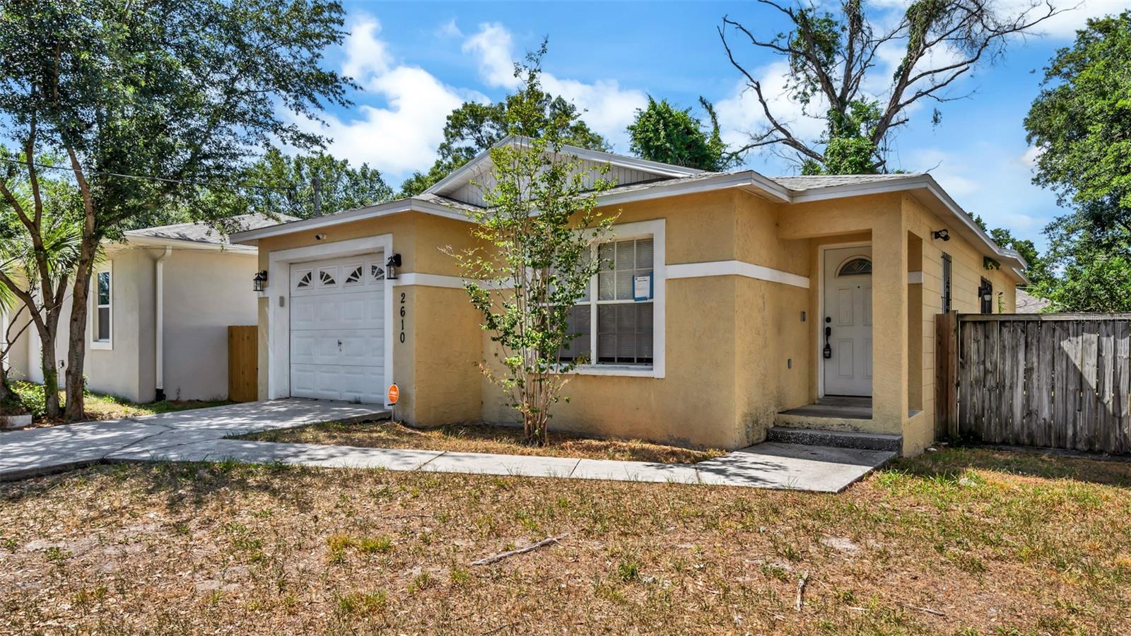 2610 E LAKE AVE, TAMPA, FL, 33610