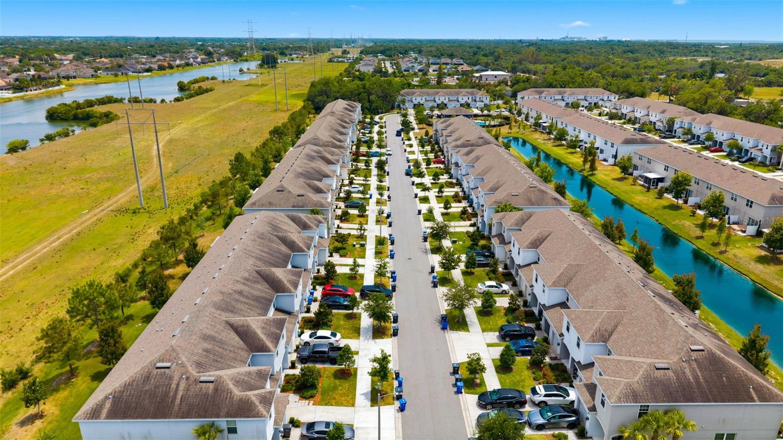 7052 GRAND ELM DR, RIVERVIEW, FL, 33578