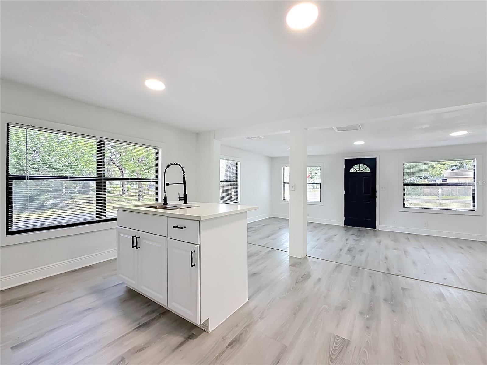 8414 N 20TH ST, TAMPA, FL, 33604