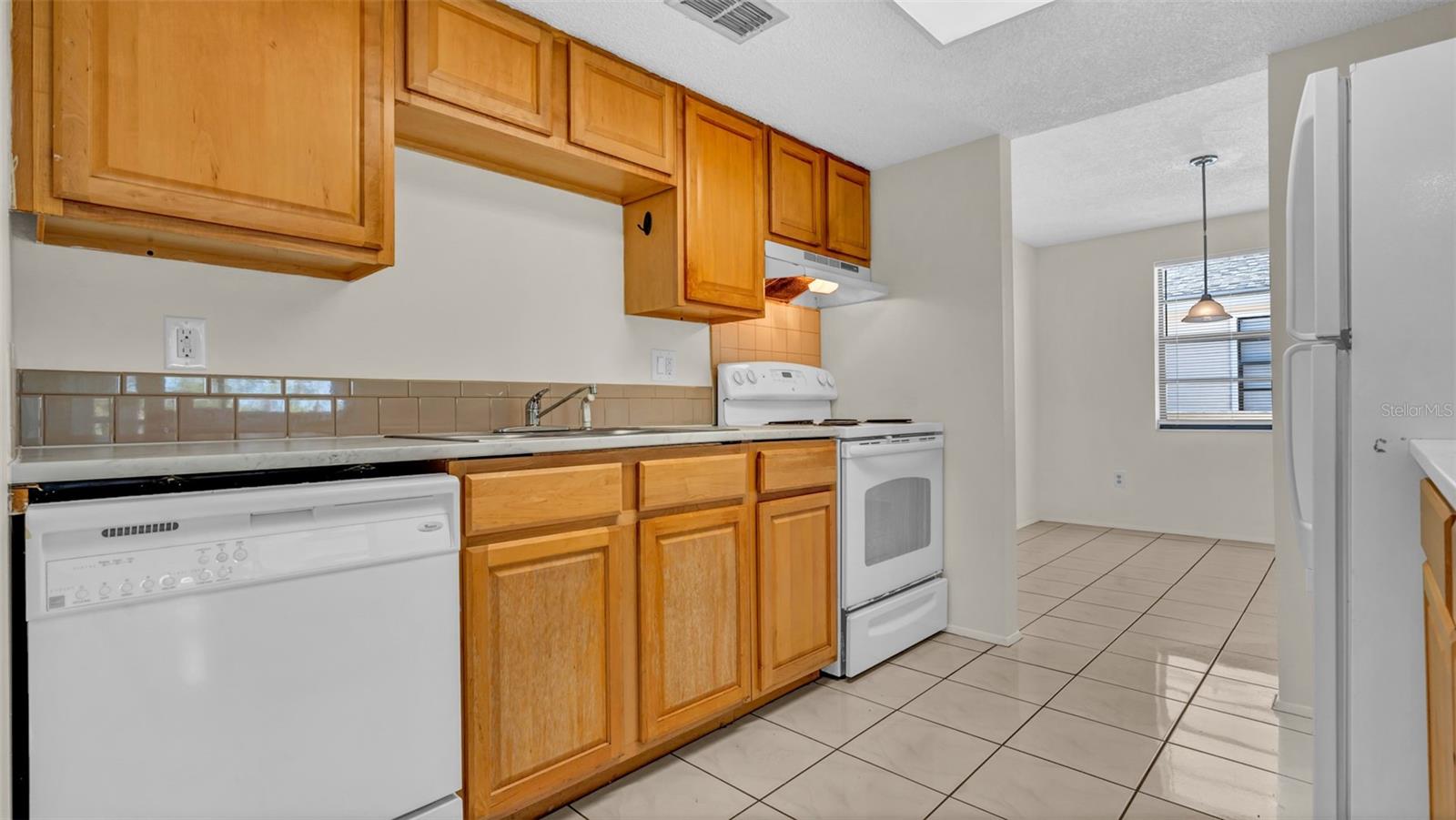 122 LOBLOLLY CT #C, OLDSMAR, FL, 34677