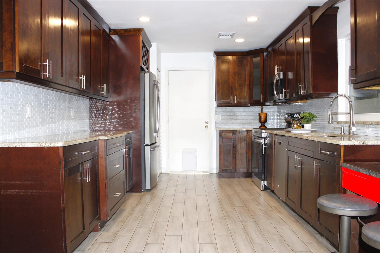 851 SUNRIDGE POINT DR, SEFFNER, FL, 33584