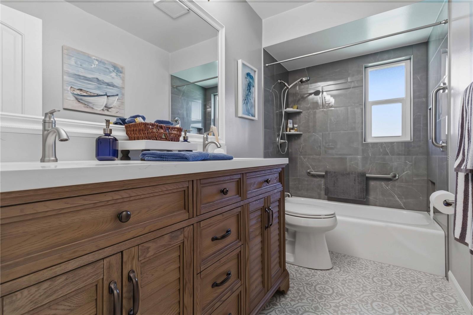 3303 CAMBRIDGE AVE, BRADENTON, FL, 34207