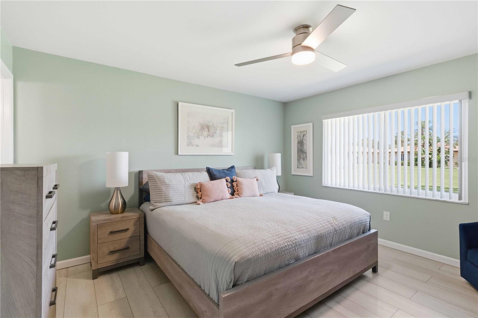 3303 CAMBRIDGE AVE, BRADENTON, FL, 34207
