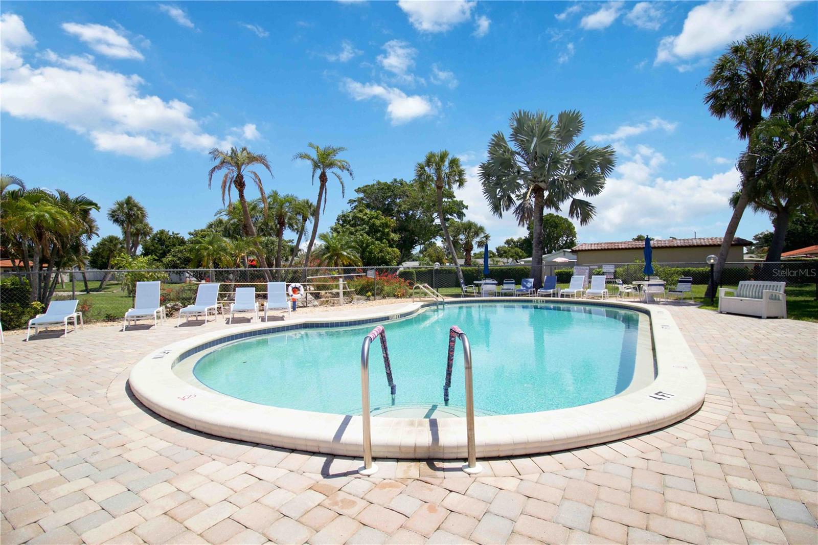 3303 CAMBRIDGE AVE, BRADENTON, FL, 34207