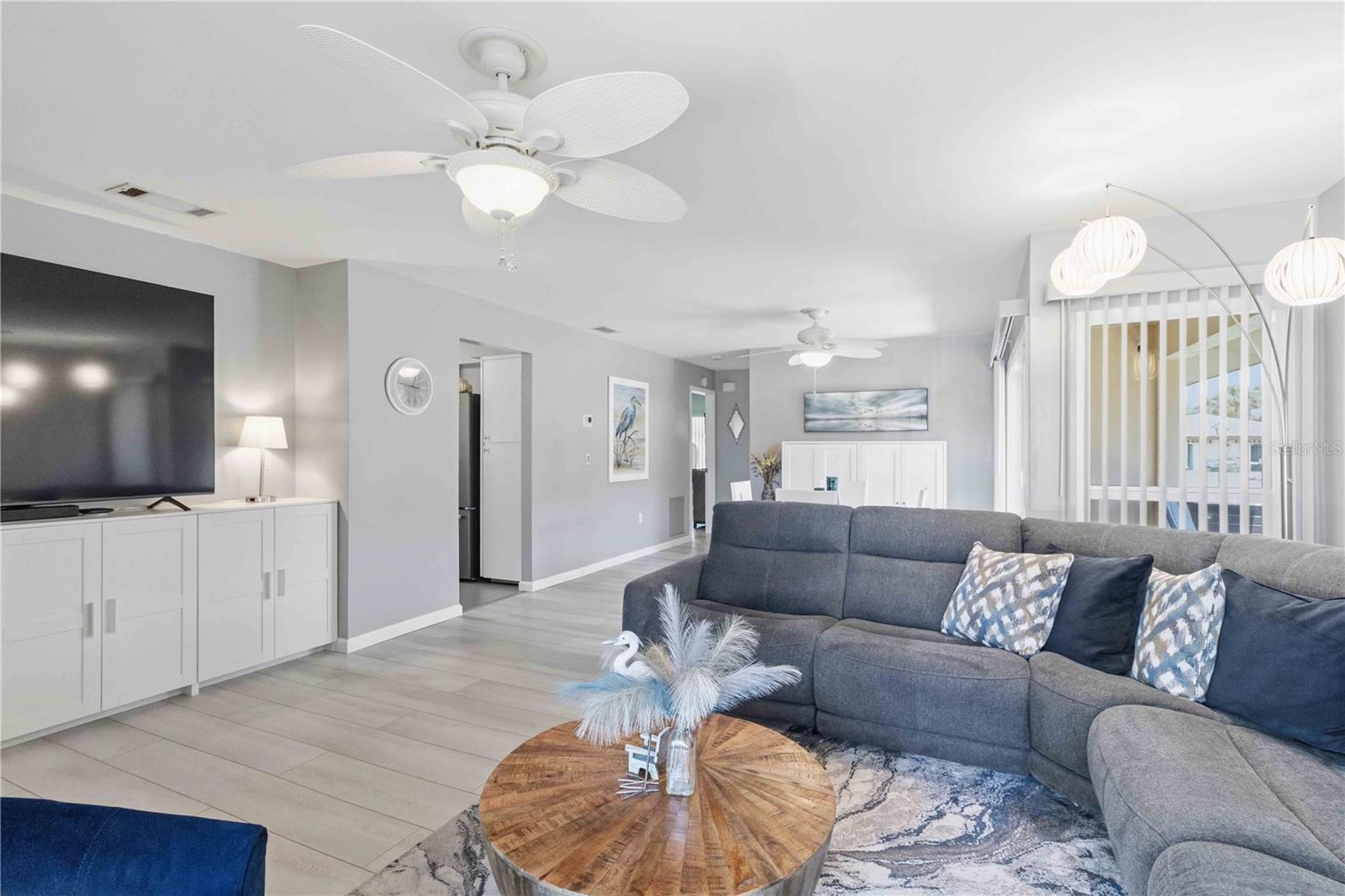 3303 CAMBRIDGE AVE, BRADENTON, FL, 34207