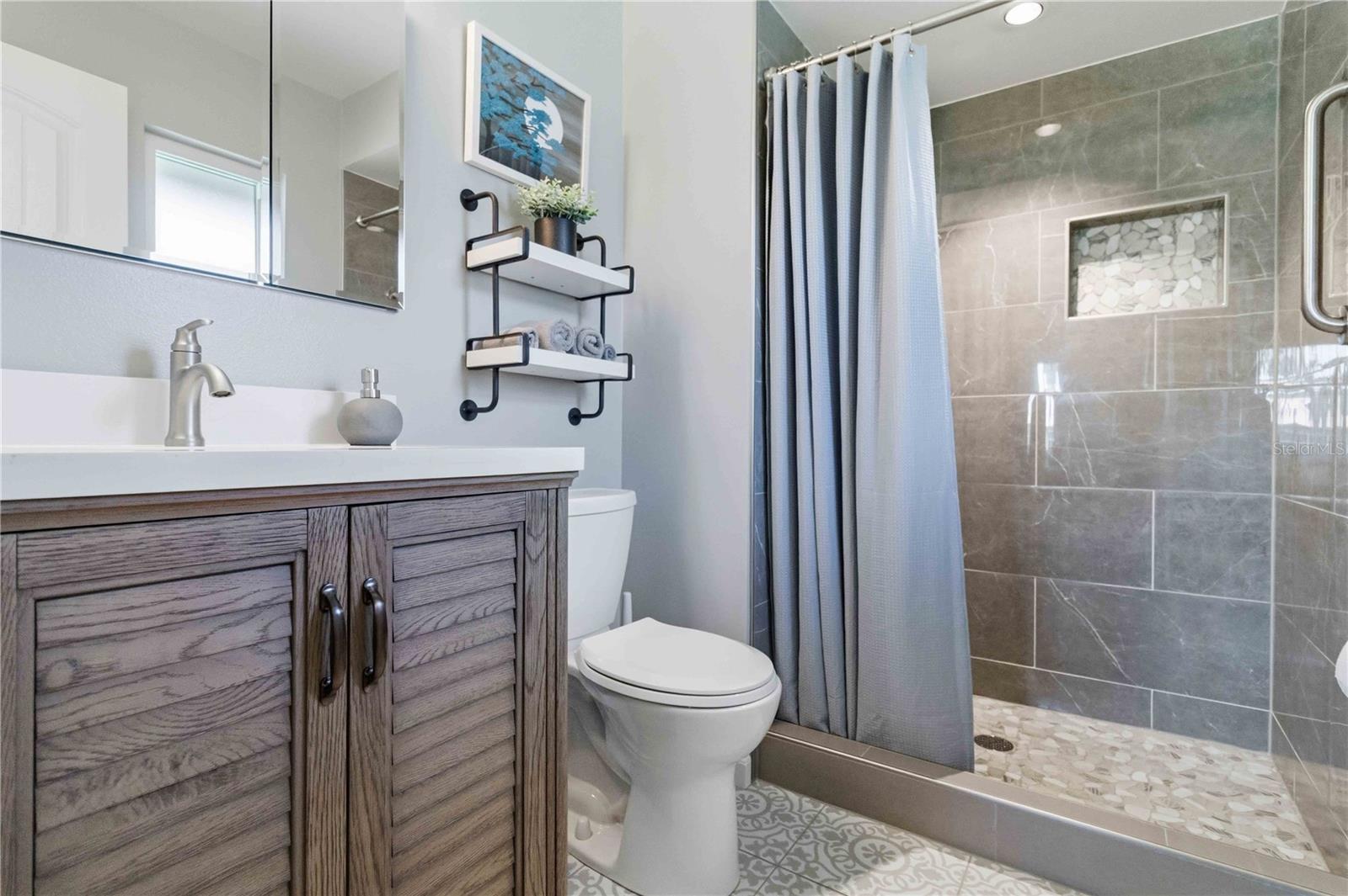 3303 CAMBRIDGE AVE, BRADENTON, FL, 34207