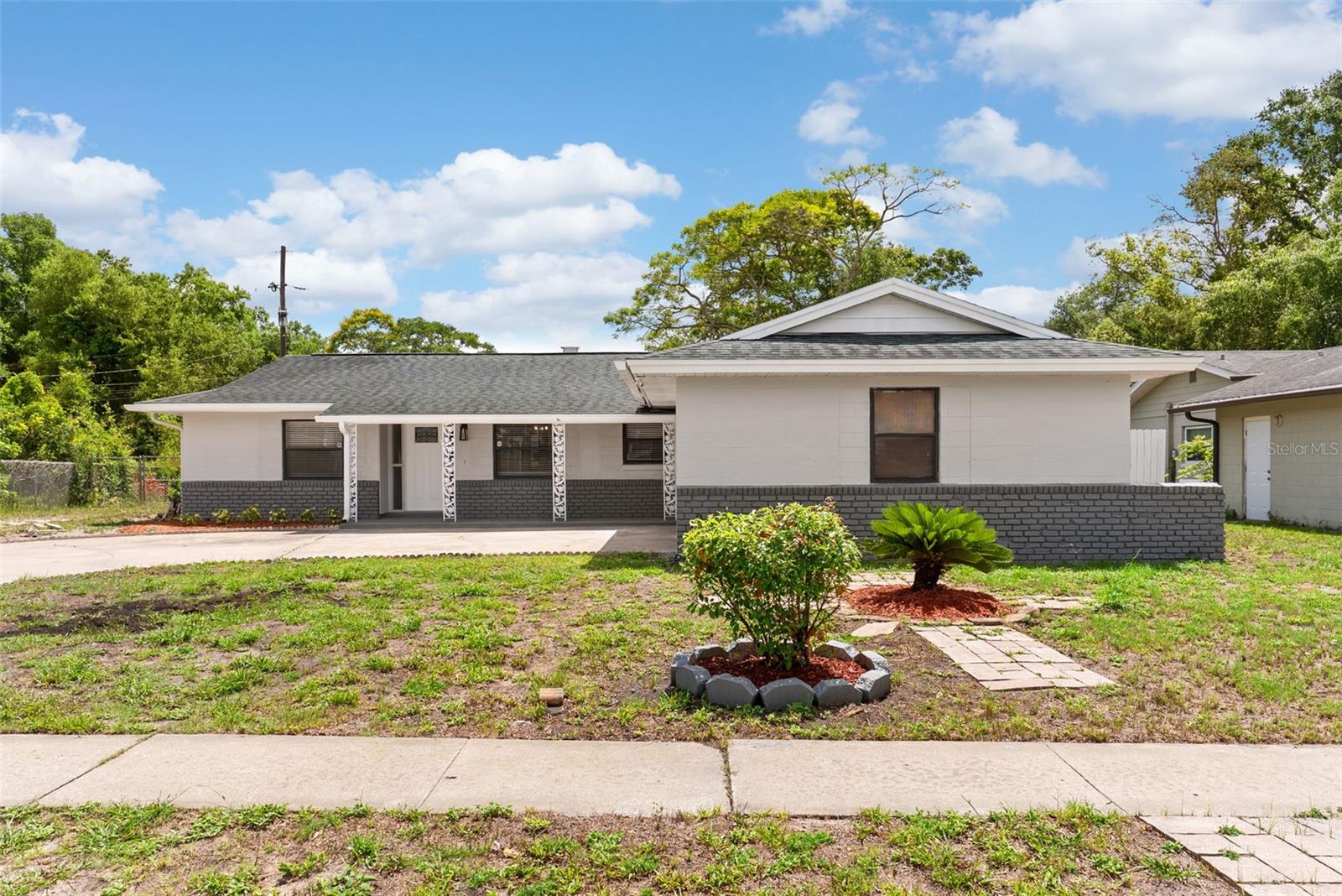 2233 WOLF RD, ORLANDO, FL, 32808